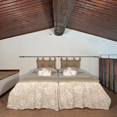 Apartament Corte Violeti La Resela *