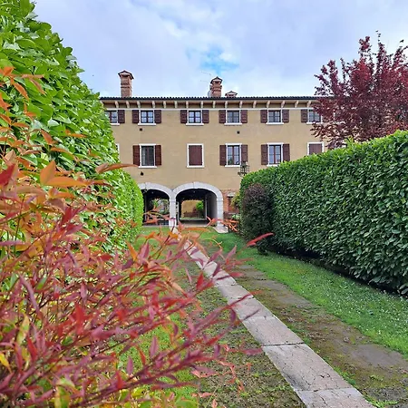 Corte Violeti La Resela 佩斯坎蒂那
